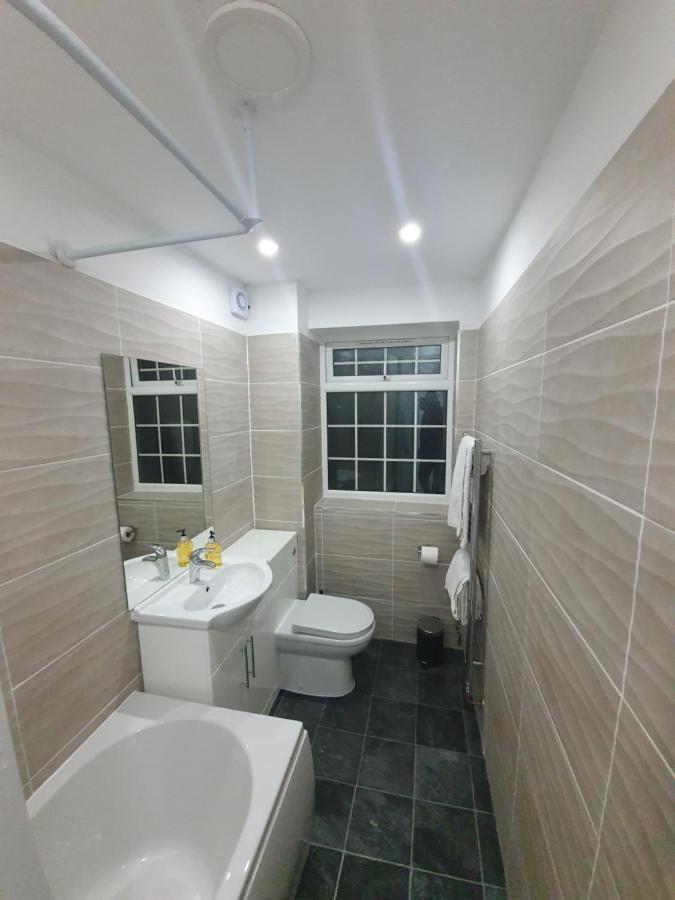 Beautiful Rooms Shaw St And Pine St Bury  Exteriör bild