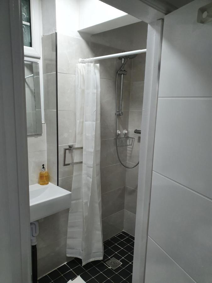 Beautiful Rooms Shaw St And Pine St Bury  Exteriör bild
