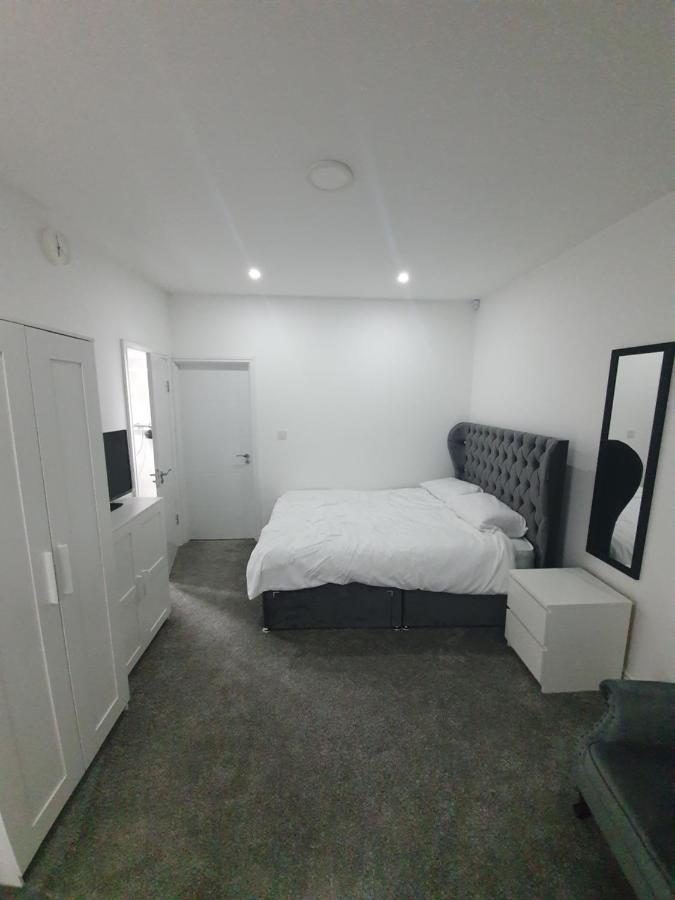 Beautiful Rooms Shaw St And Pine St Bury  Exteriör bild