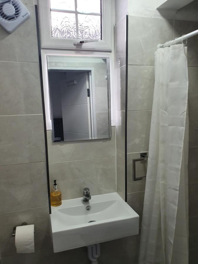 Beautiful Rooms Shaw St And Pine St Bury  Exteriör bild