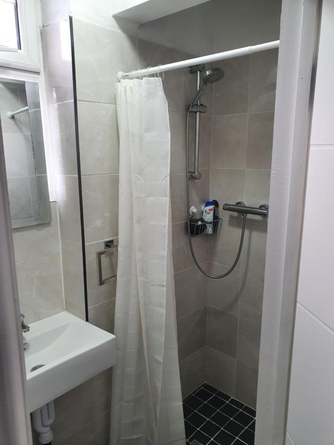 Beautiful Rooms Shaw St And Pine St Bury  Exteriör bild