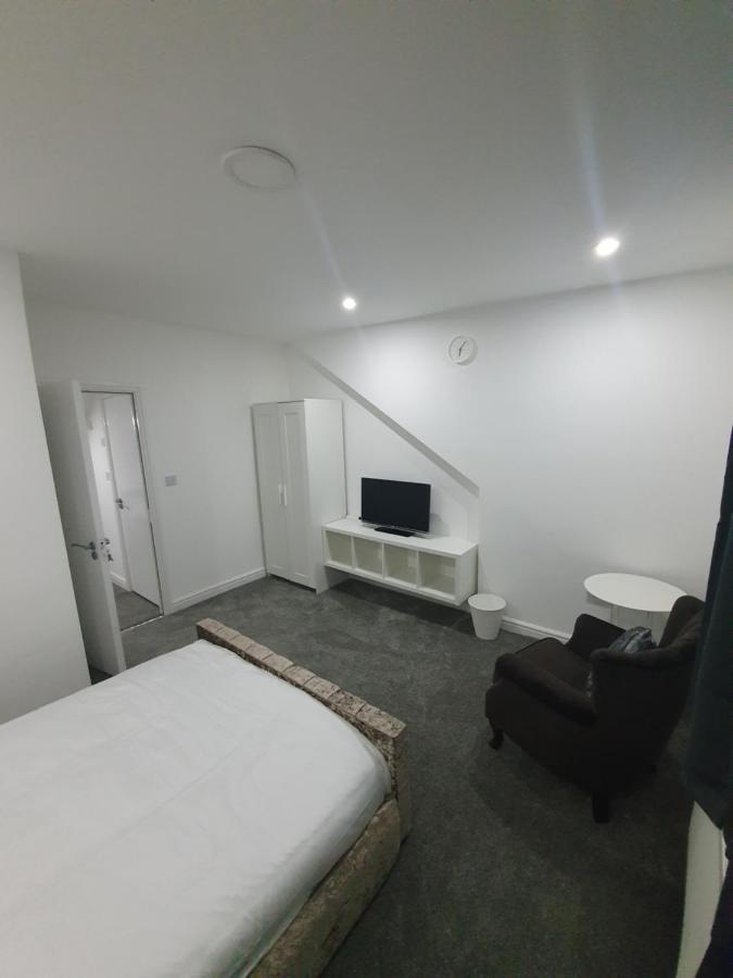 Beautiful Rooms Shaw St And Pine St Bury  Exteriör bild