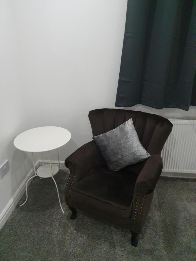 Beautiful Rooms Shaw St And Pine St Bury  Exteriör bild